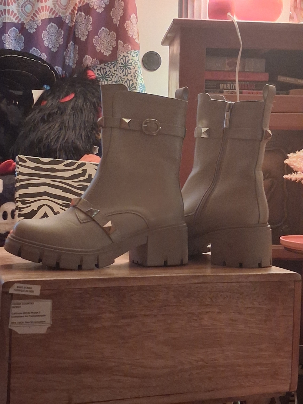 Women’s Chunky Combat Boots in Grey With subtle Bling
